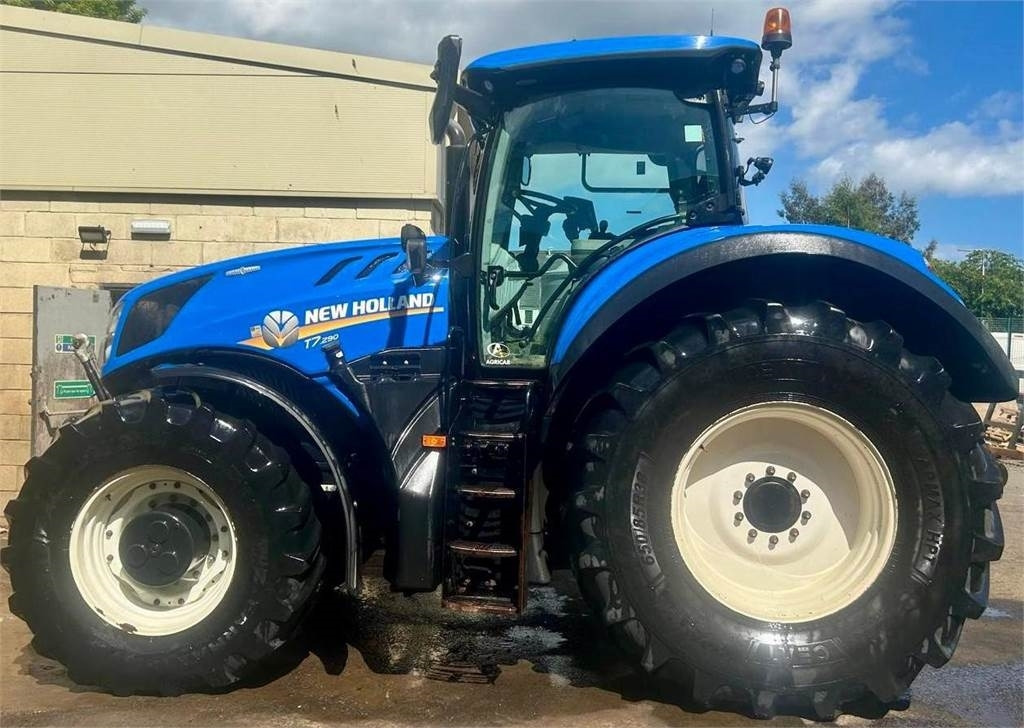 New Holland T 7.290 HD - Трактор: фото 1 New Holland T 7.290 HD - Трактор: фото 1