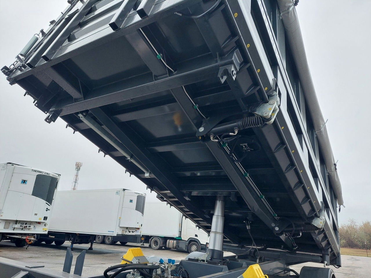 Iveco X-WAY AT280X48Y/PS HR ON+ 6x2 Bordmatik - Самосвал: фото 5 Iveco X-WAY AT280X48Y/PS HR ON+ 6x2 Bordmatik - Самосвал: фото 5