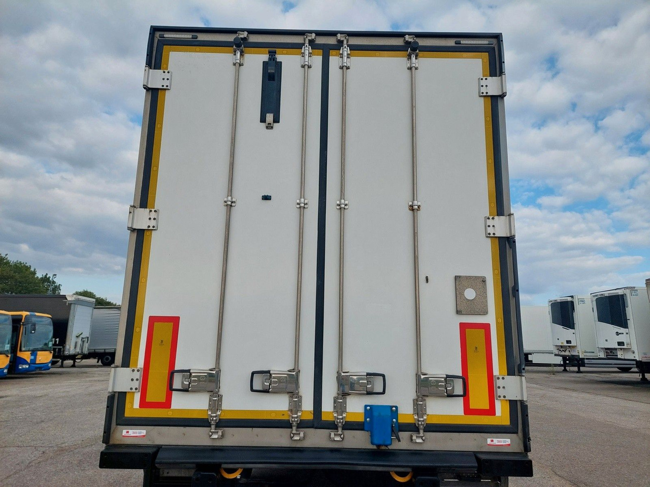 Krone SD Thermo King SLXi 300 - Полуприцеп-рефрижератор: фото 5 Krone SD Thermo King SLXi 300 - Полуприцеп-рефрижератор: фото 5