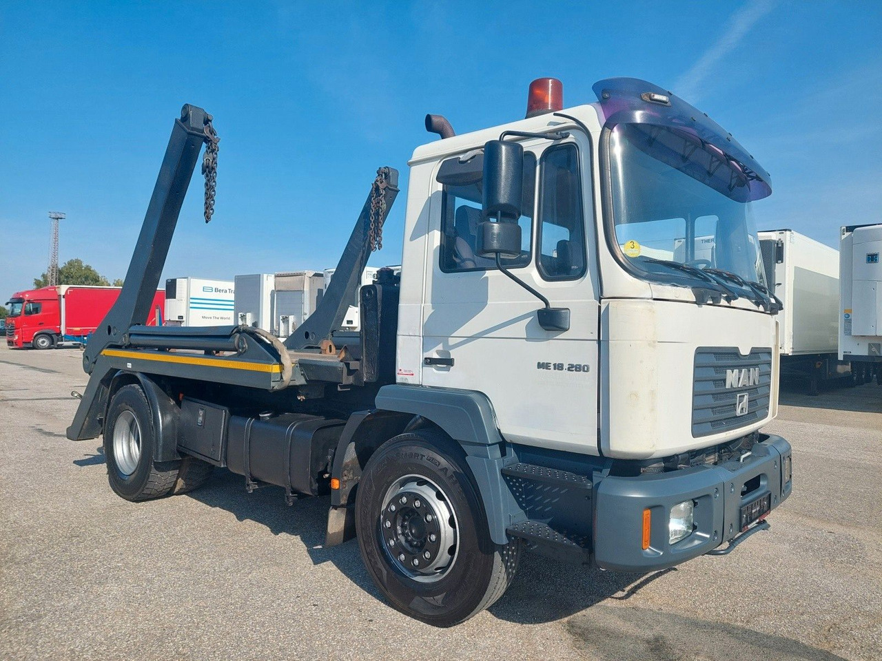 MAN ME 18.280 BB 4x2 - Тентованный грузовик: фото 2 MAN ME 18.280 BB 4x2 - Тентованный грузовик: фото 2