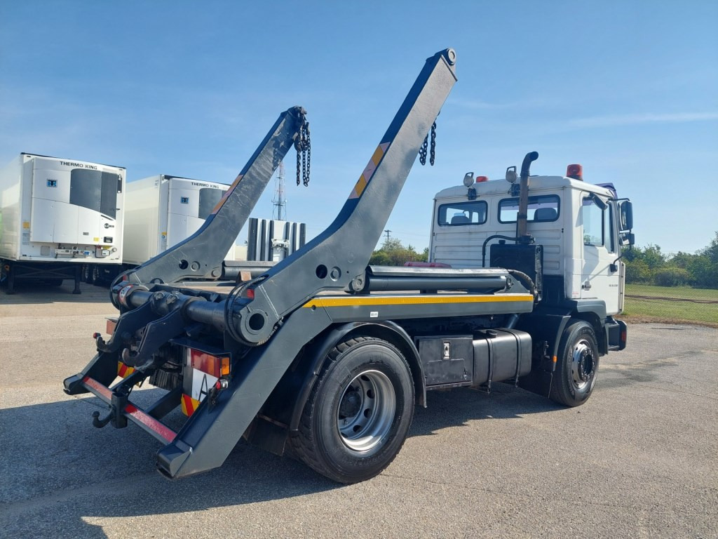 MAN ME 18.280 BB - Портальный бункеровоз: фото 5 MAN ME 18.280 BB - Портальный бункеровоз: фото 5