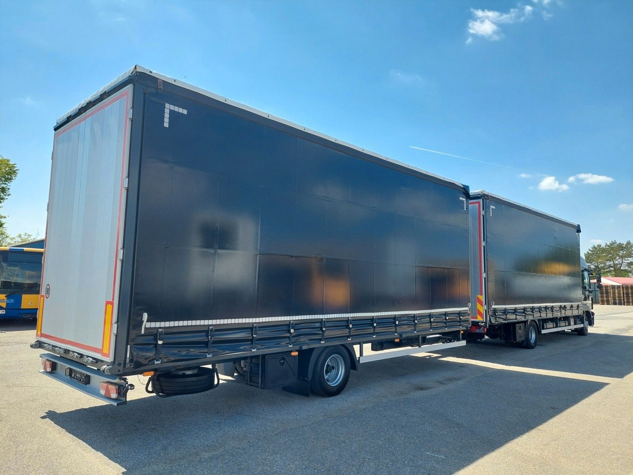 MAN TGL 12.250 BL 4x2 + Anhänger KONAR 38 Paletten - Тентованный грузовик: фото 4 MAN TGL 12.250 BL 4x2 + Anhänger KONAR 38 Paletten - Тентованный грузовик: фото 4