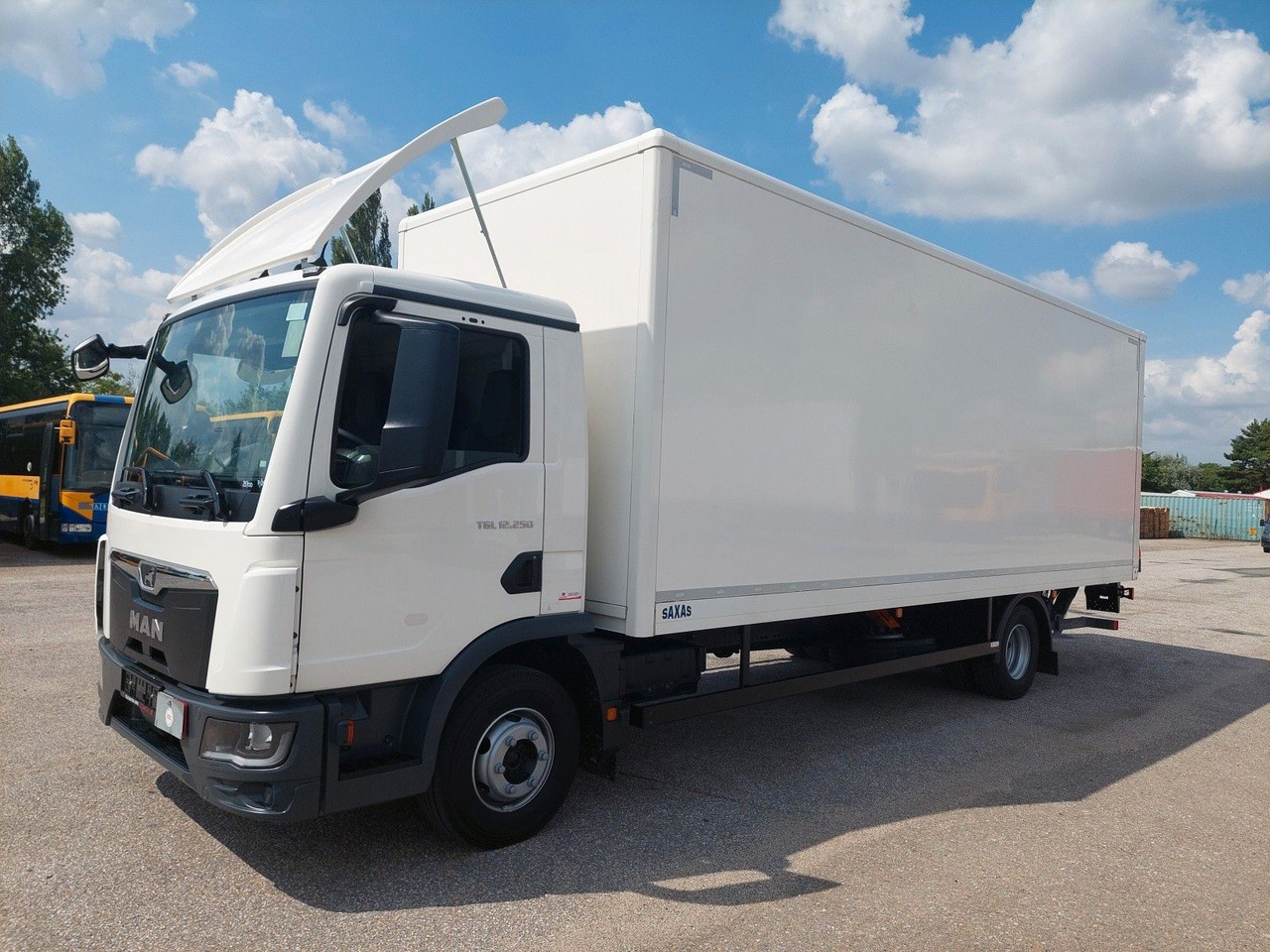MAN TGL 12.250 BL CH 4x2 LBW 17 Palleten - Грузовик с закрытым кузовом: фото 1 MAN TGL 12.250 BL CH 4x2 LBW 17 Palleten - Грузовик с закрытым кузовом: фото 1