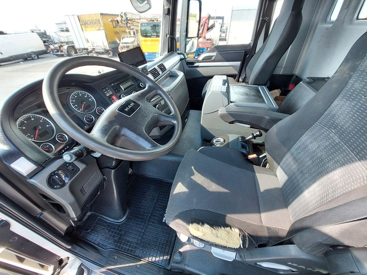 MAN TGS 32.400 8X4 BB Liebherr 9 m³ лизинг MAN TGS 32.400 8X4 BB Liebherr 9 m³: фото 17