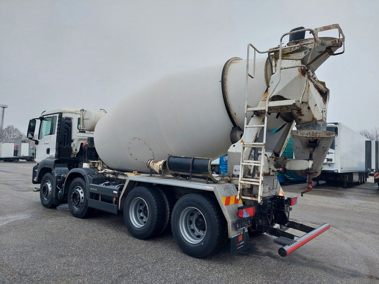 MAN TGS 32.420 BB Intermix 9m3 8x4 - Автобетоносмеситель: фото 3 MAN TGS 32.420 BB Intermix 9m3 8x4 - Автобетоносмеситель: фото 3
