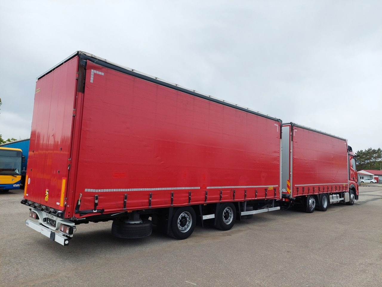 Mercedes-Benz Actros 2545 L/NR 6x2 + Wielton PC2K Durchbar - Тентованный грузовик: фото 4 Mercedes-Benz Actros 2545 L/NR 6x2 + Wielton PC2K Durchbar - Тентованный грузовик: фото 4