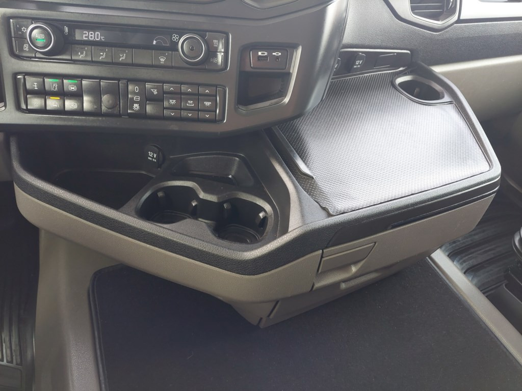 Тягач Scania R 450 A4X2NA: фото 35 Тягач Scania R 450 A4X2NA: фото 35