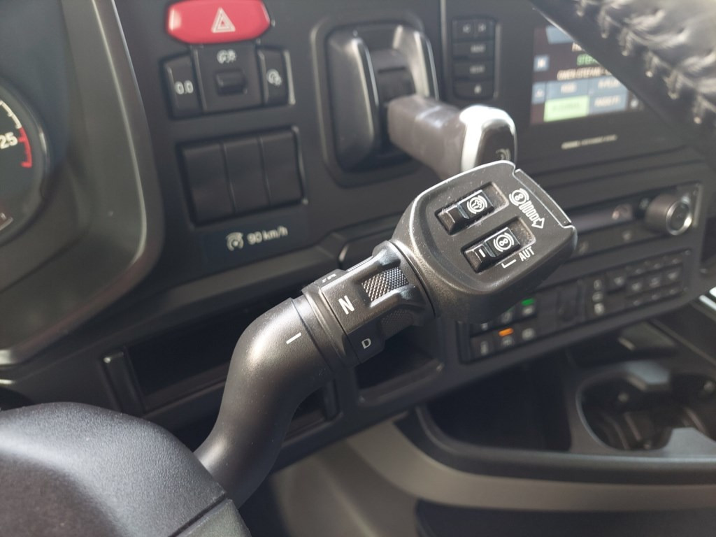 Тягач Scania R 450 A4X2NA: фото 43 Тягач Scania R 450 A4X2NA: фото 43