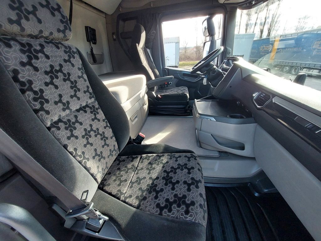 Тягач Scania R450 A4X2NB Luft/Luft: фото 13