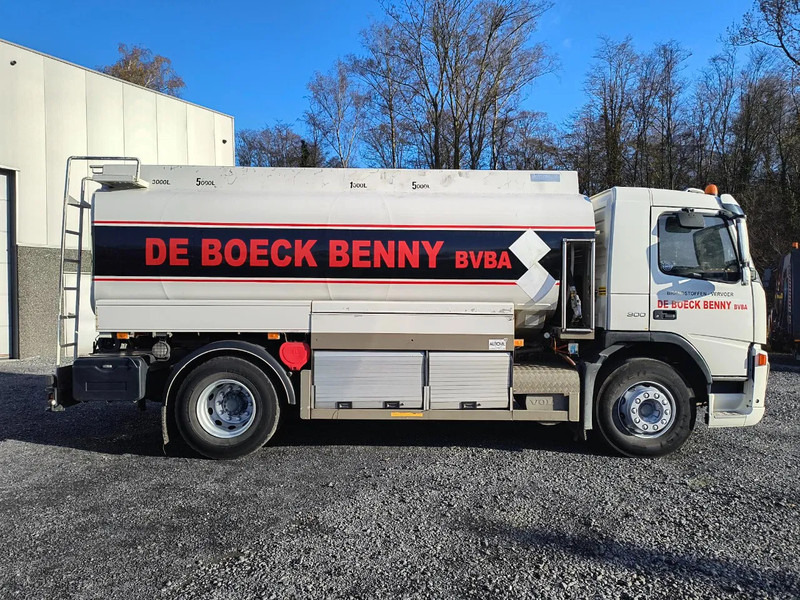 Volvo FM 300 14000L FUEL/CARBURANT - 4 COMP - Грузовик-цистерна: фото 4 Volvo FM 300 14000L FUEL/CARBURANT - 4 COMP - Грузовик-цистерна: фото 4