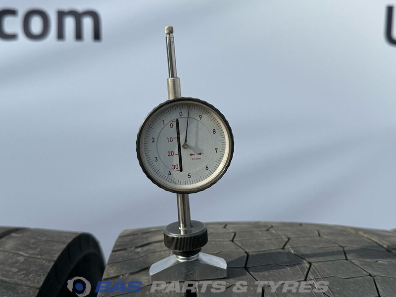 Bridgestone Bridgestone 315/70R22.5 Ecopia Drive Enliten 154/150 M+S 3PMSF gebruikte set - Шина для Грузовиков: фото 3 Bridgestone Bridgestone 315/70R22.5 Ecopia Drive Enliten 154/150 M+S 3PMSF gebruikte set - Шина для Грузовиков: фото 3