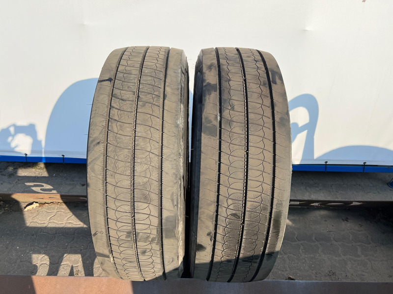 Bridgestone Bridgestone 315/70R22.5 H-Steer 002 Ecopia 156/154 M M+S 3PMSF gebruikte set - Шина для Грузовиков: фото 1 Bridgestone Bridgestone 315/70R22.5 H-Steer 002 Ecopia 156/154 M M+S 3PMSF gebruikte set - Шина для Грузовиков: фото 1