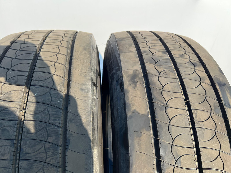 Bridgestone Bridgestone 315/70R22.5 H-Steer 002 Ecopia 156/154 M M+S 3PMSF gebruikte set - Шина для Грузовиков: фото 2 Bridgestone Bridgestone 315/70R22.5 H-Steer 002 Ecopia 156/154 M M+S 3PMSF gebruikte set - Шина для Грузовиков: фото 2