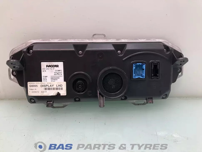 DAF XF G2 Instrumentenpaneel DAF 2234212 - Приборная панель для Грузовиков: фото 2 DAF XF G2 Instrumentenpaneel DAF 2234212 - Приборная панель для Грузовиков: фото 2