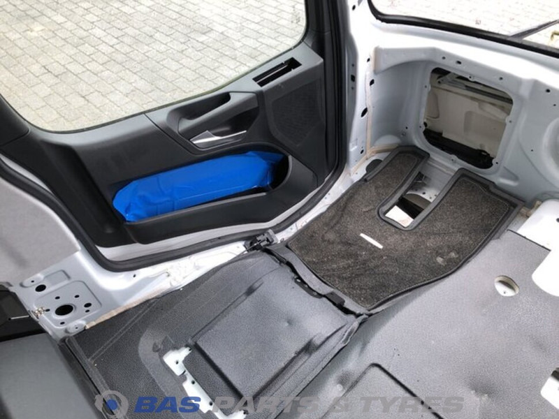 Mercedes-Benz Actros MP5 Mercedes ClassicSpace M-cab L1EH1 A 000 600 01 01 - Кабина и интерьер для Грузовиков: фото 5 Mercedes-Benz Actros MP5 Mercedes ClassicSpace M-cab L1EH1 A 000 600 01 01 - Кабина и интерьер для Грузовиков: фото 5