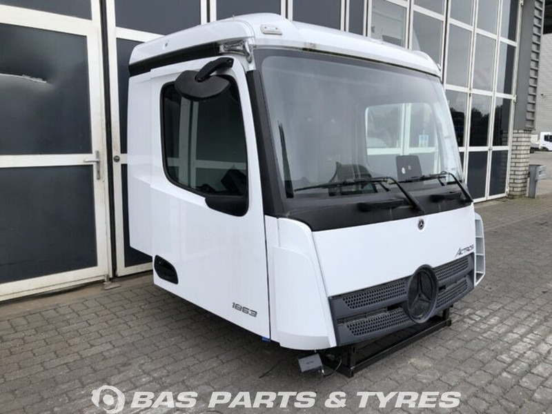 Mercedes-Benz Actros MP5 Mercedes ClassicSpace M-cab L1EH1 A 000 600 01 01 - Кабина и интерьер для Грузовиков: фото 2 Mercedes-Benz Actros MP5 Mercedes ClassicSpace M-cab L1EH1 A 000 600 01 01 - Кабина и интерьер для Грузовиков: фото 2