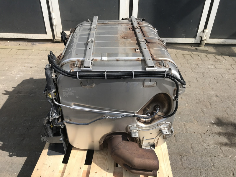 Mercedes-Benz  - Катализатор для Грузовиков: фото 2 Mercedes-Benz  - Катализатор для Грузовиков: фото 2