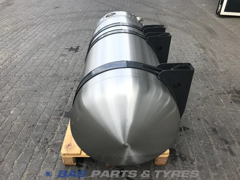 Scania LNG tank Scania 340 Liter 1776103 - Топливный бак для Грузовиков: фото 2 Scania LNG tank Scania 340 Liter 1776103 - Топливный бак для Грузовиков: фото 2