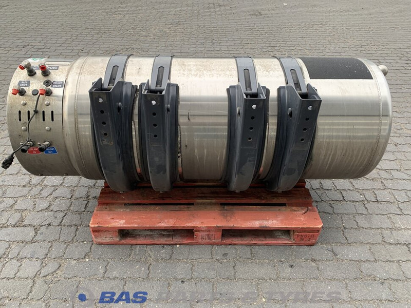 Scania LNG tank Scania 406 Liter 1776103 - Топливный бак для Грузовиков: фото 1 Scania LNG tank Scania 406 Liter 1776103 - Топливный бак для Грузовиков: фото 1