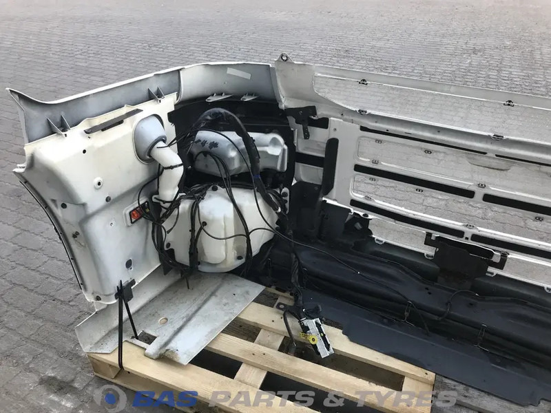 Scania R-Serie Bumper Scania 1885932 - Бампер для Грузовиков: фото 4 Scania R-Serie Bumper Scania 1885932 - Бампер для Грузовиков: фото 4