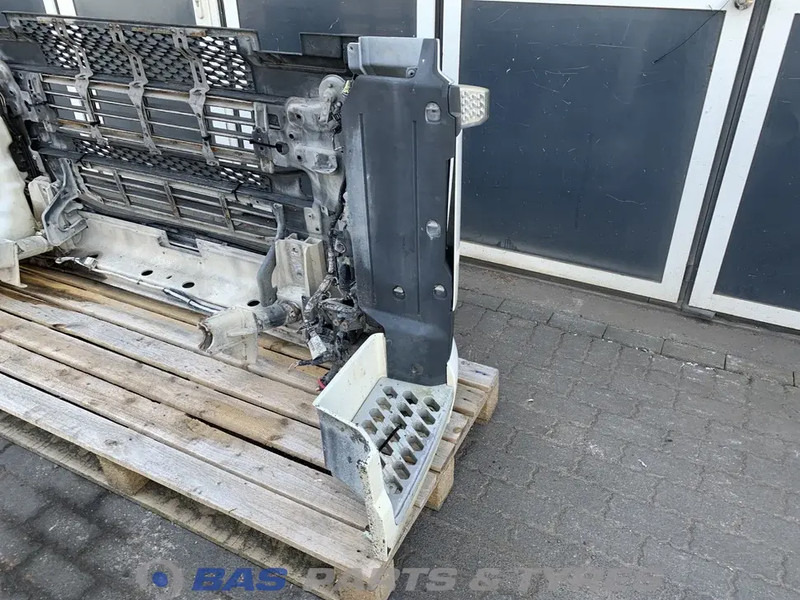 Volvo FH4 Bumper Volvo 78670305 - Бампер для Грузовиков: фото 5 Volvo FH4 Bumper Volvo 78670305 - Бампер для Грузовиков: фото 5