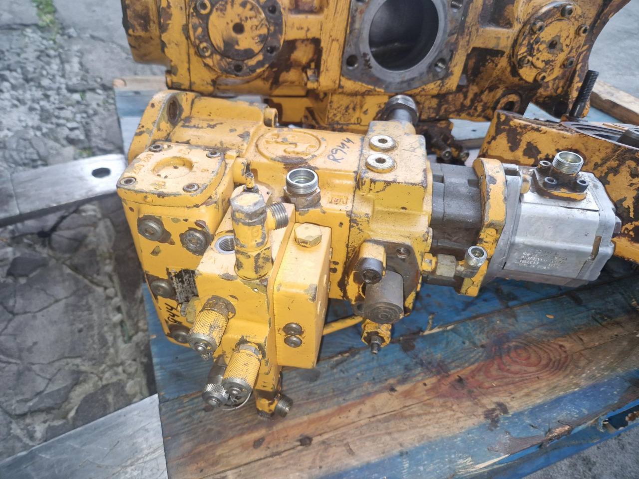 BRUENINGHAUS HYDROMATIC A4VG - Гидравлический насос для Строительной техники: фото 3 BRUENINGHAUS HYDROMATIC A4VG - Гидравлический насос для Строительной техники: фото 3