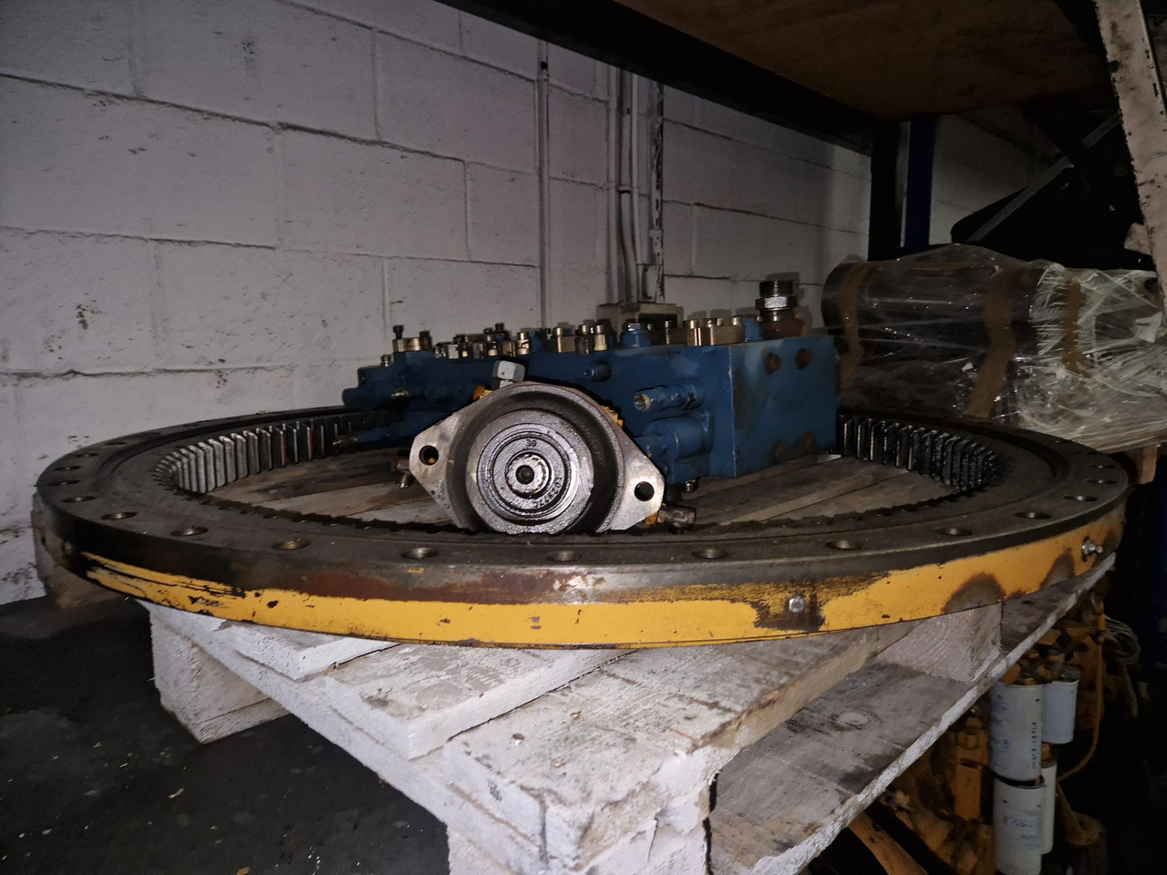 CORONA PARA LIEBHERR A900B LI - Поворотное кольцо для Строительной техники: фото 2 CORONA PARA LIEBHERR A900B LI - Поворотное кольцо для Строительной техники: фото 2