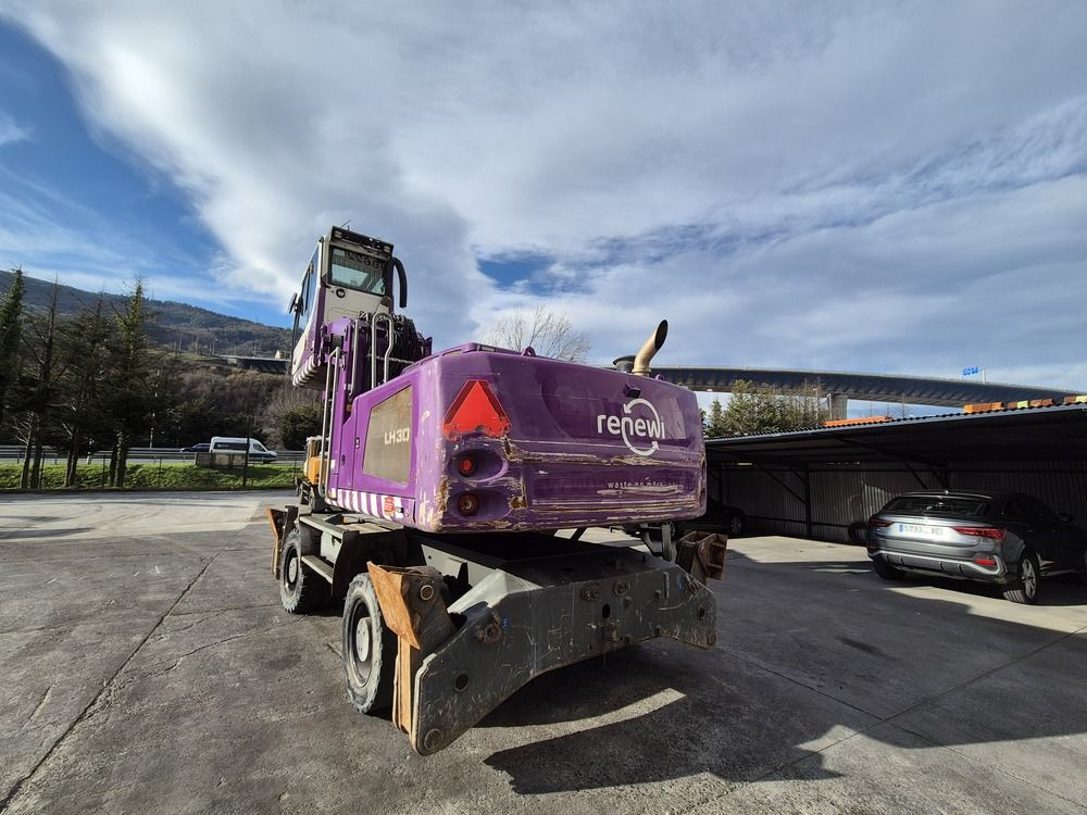 LIEBHERR LH30M - Перегружатель: фото 2 LIEBHERR LH30M - Перегружатель: фото 2