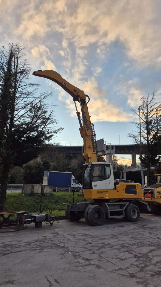 LIEBHERR LH35M - Перегружатель: фото 1 LIEBHERR LH35M - Перегружатель: фото 1