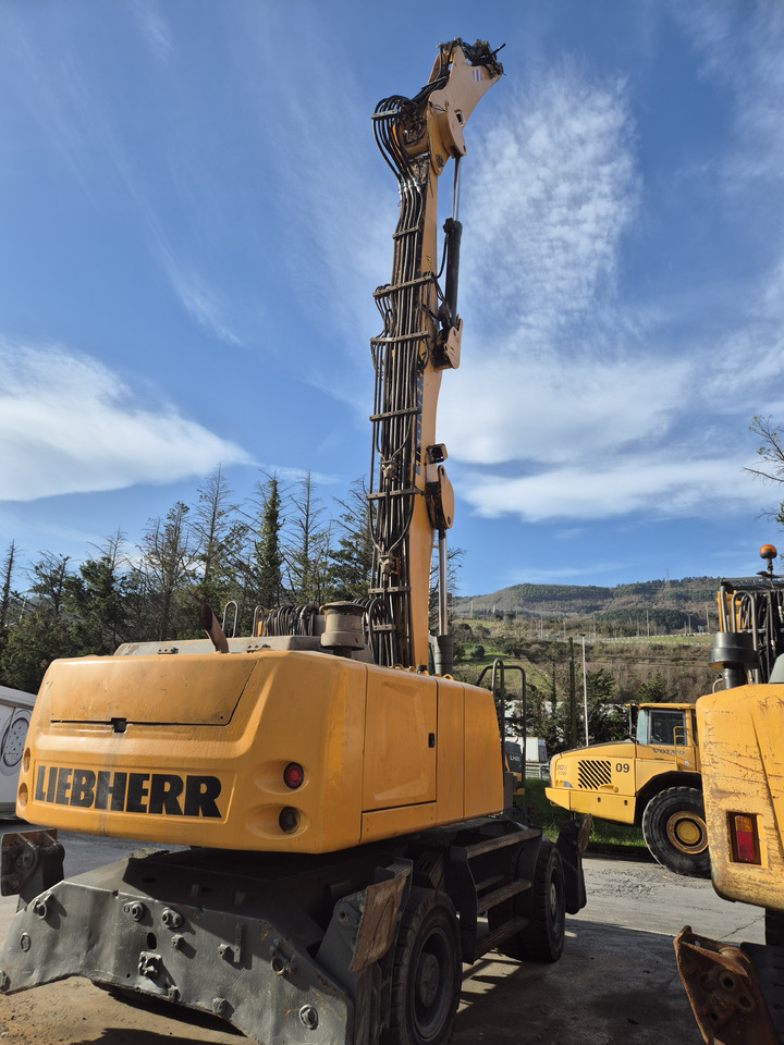 Liebherr LH30M - Перегружатель: фото 3 Liebherr LH30M - Перегружатель: фото 3