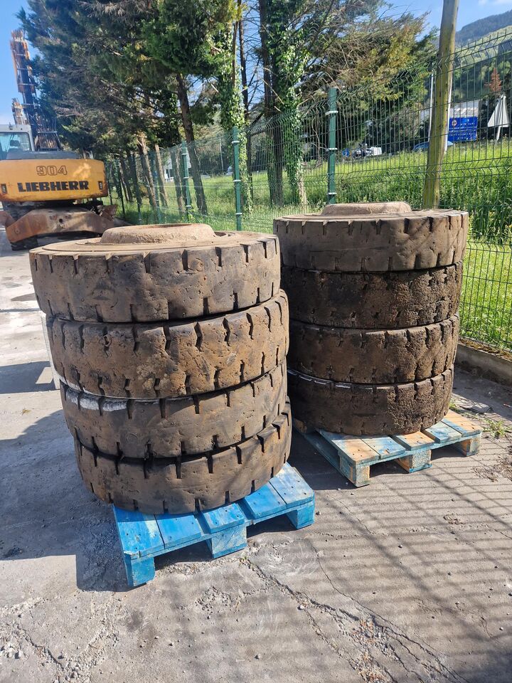 RUEDAS MACIZAS 12.00R20 - Шины и диски: фото 3 RUEDAS MACIZAS 12.00R20 - Шины и диски: фото 3