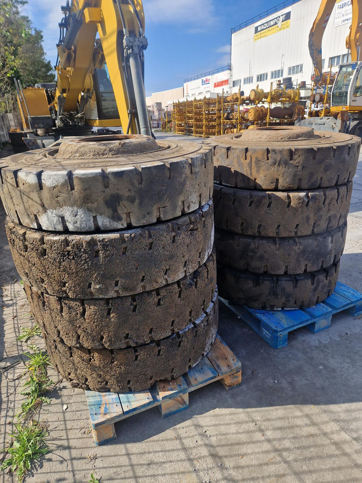RUEDAS MACIZAS 12.00R20 - Колесо для Строительной техники: фото 1 RUEDAS MACIZAS 12.00R20 - Колесо для Строительной техники: фото 1