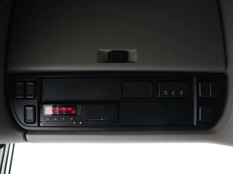 Тягач DAF XF 480 FT Super Space Cab, 2x Tanks: фото 20 Тягач DAF XF 480 FT Super Space Cab, 2x Tanks: фото 20