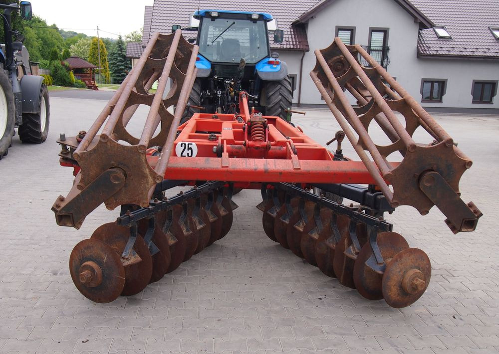 Brona talerzowa GREGOIRE-BESSON talerzówka 3,5m Brona talerzowa 3,5m z wałem - Дисковая борона: фото 4 Brona talerzowa GREGOIRE-BESSON talerzówka 3,5m Brona talerzowa 3,5m z wałem - Дисковая борона: фото 4