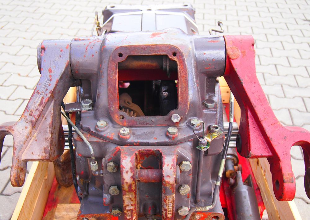 Części do Ciągnika Massey Ferguson MF 3000, 6000 Tylny most z podnośnikiem od MF 3000, 6000 - Задняя ось для Сельскохозяйственной техники: фото 4 Części do Ciągnika Massey Ferguson MF 3000, 6000 Tylny most z podnośnikiem od MF 3000, 6000 - Задняя ось для Сельскохозяйственной техники: фото 4