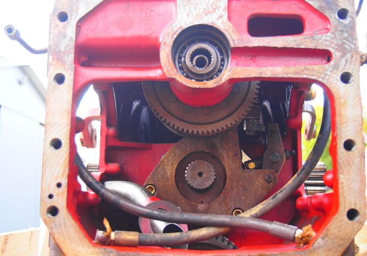 Części do Ciągnika Massey Ferguson MF 3000, 6000 Tylny most z podnośnikiem od MF 3000, 6000 - Задняя ось для Сельскохозяйственной техники: фото 3 Części do Ciągnika Massey Ferguson MF 3000, 6000 Tylny most z podnośnikiem od MF 3000, 6000 - Задняя ось для Сельскохозяйственной техники: фото 3