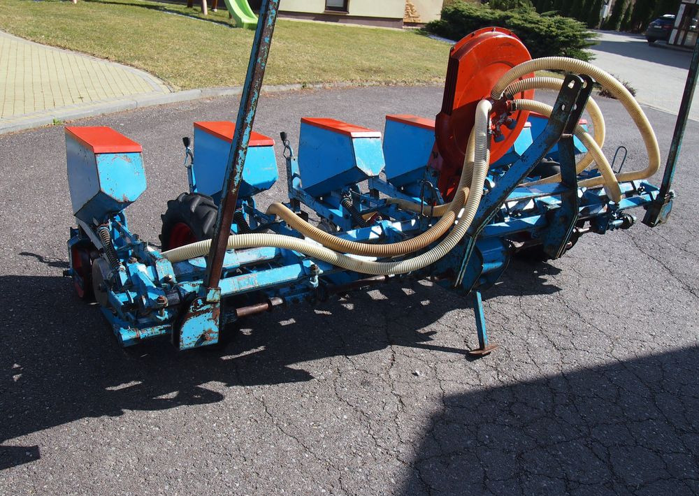 Siewnik Monosem do kukurydzy ,buraków i słonecznika - Сеялка точного высева: фото 3 Siewnik Monosem do kukurydzy ,buraków i słonecznika - Сеялка точного высева: фото 3