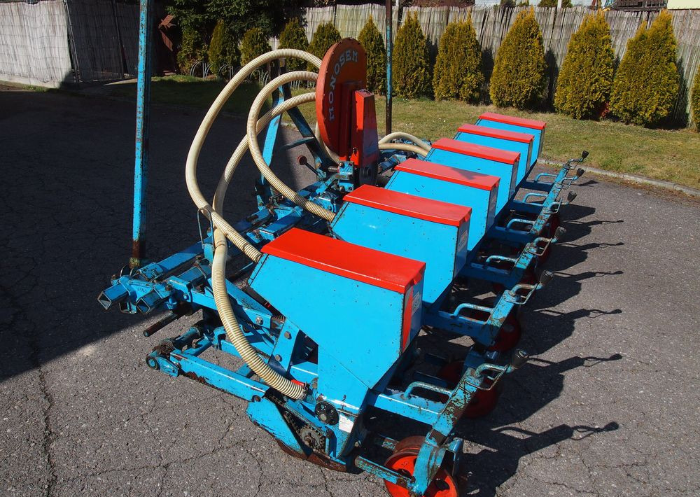 Siewnik Monosem do kukurydzy ,buraków i słonecznika - Сеялка точного высева: фото 4 Siewnik Monosem do kukurydzy ,buraków i słonecznika - Сеялка точного высева: фото 4