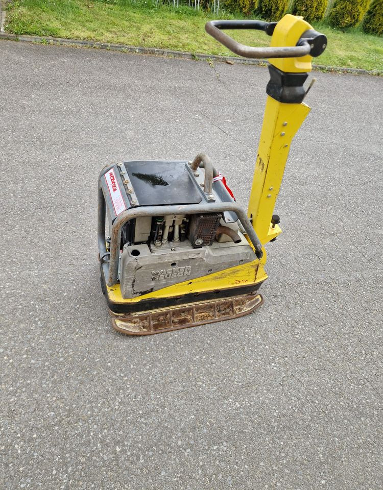 Ubijarka Wacker DPU 4545 2018 Ubijarka zagęszczarka płyta Wacker DPU 4545 - Виброплита: фото 3 Ubijarka Wacker DPU 4545 2018 Ubijarka zagęszczarka płyta Wacker DPU 4545 - Виброплита: фото 3