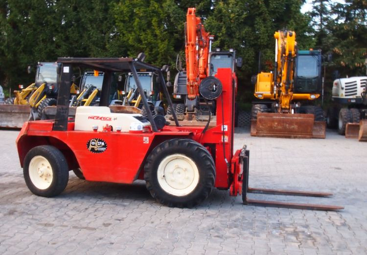 Wózek widłowy Manitou MC.20.HP 1992 - Дизельный погрузчик: фото 3 Wózek widłowy Manitou MC.20.HP 1992 - Дизельный погрузчик: фото 3