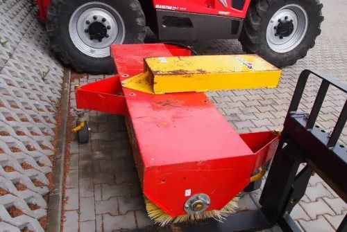 Zmiatarka Rabaud Szerokość robocza 2m - Щетка: фото 4 Zmiatarka Rabaud Szerokość robocza 2m - Щетка: фото 4