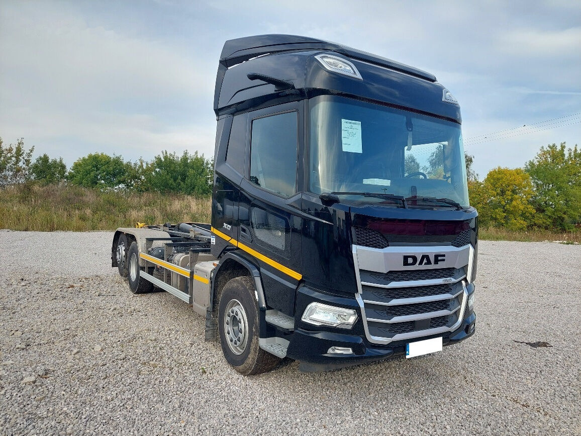 Крюковой мультилифт DAF XD 450: фото 1