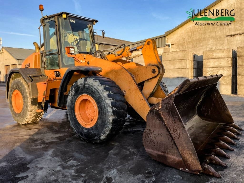 Case 721 E - Колёсный погрузчик: фото 3 Case 721 E - Колёсный погрузчик: фото 3