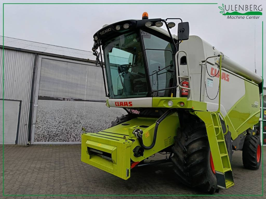 Claas Tucano 420 - Зерноуборочный комбайн: фото 1 Claas Tucano 420 - Зерноуборочный комбайн: фото 1