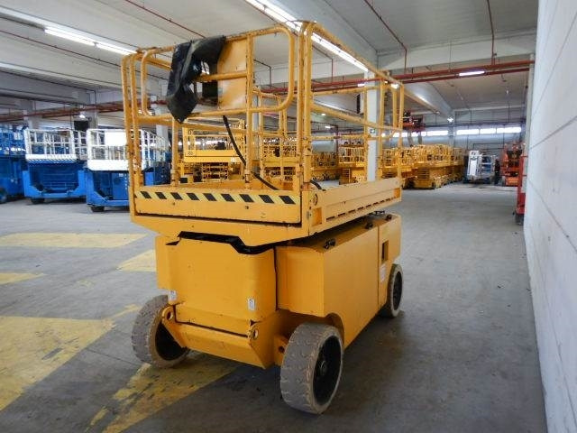 Iteco IT10151 - Ножничный подъемник: фото 4 Iteco IT10151 - Ножничный подъемник: фото 4