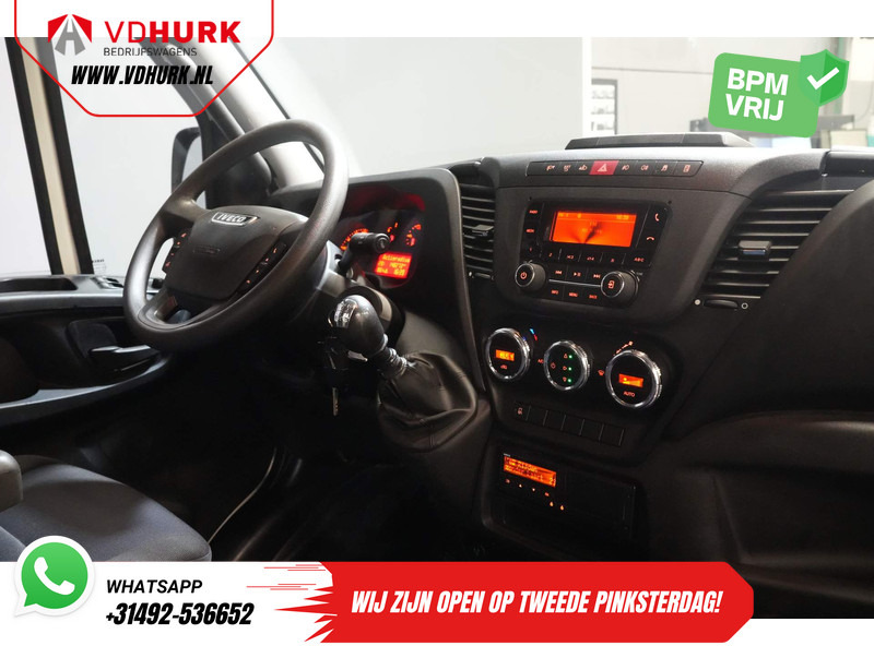 Iveco Daily 35C15 3.0 (450x210) Open Laadbak/ 3.5t Trekverm./ Dubbel Lucht/ Tachograaf/ Gev.stoel/ Climate/ Cruise/ Trekhaak/ Pick Up - Малотоннажный бортовой грузовик: фото 3 Iveco Daily 35C15 3.0 (450x210) Open Laadbak/ 3.5t Trekverm./ Dubbel Lucht/ Tachograaf/ Gev.stoel/ Climate/ Cruise/ Trekhaak/ Pick Up - Малотоннажный бортовой грузовик: фото 3