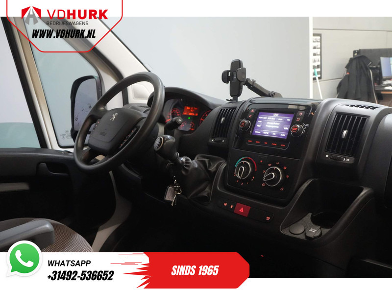 Peugeot Boxer 2.2 HDi 140 pk L2H2 270Gr. Deuren/ 2.5t Trekverm./ Camera/ PDC/ Cruise/ Trekhaak/ Airco - Легковой фургон: фото 3 Peugeot Boxer 2.2 HDi 140 pk L2H2 270Gr. Deuren/ 2.5t Trekverm./ Camera/ PDC/ Cruise/ Trekhaak/ Airco - Легковой фургон: фото 3