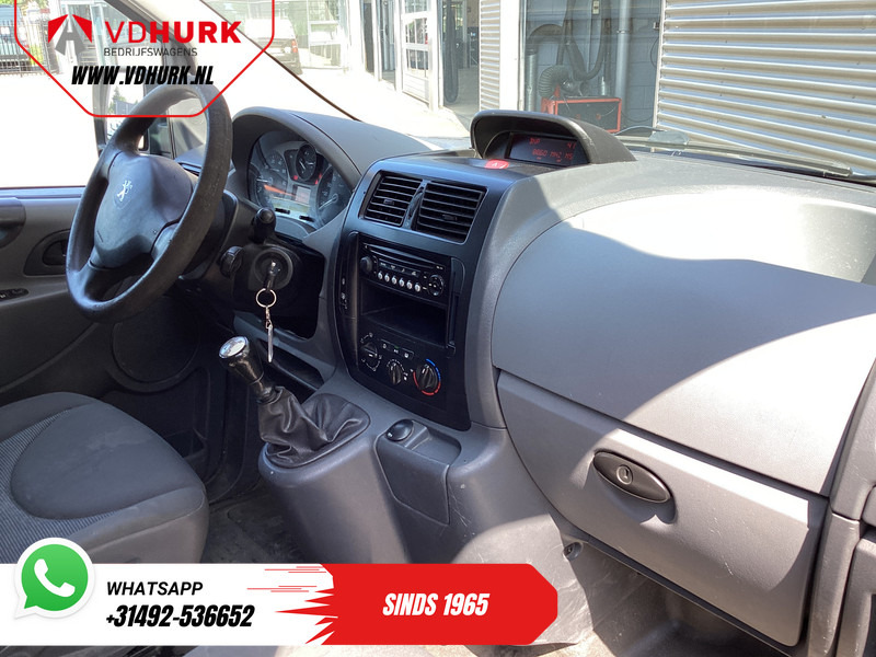 Peugeot Expert 1.6 HDI L2 DC Dubbel Cabine EXPORT ONLY DB Riem V.V./ APK 5-26'/ Airco/ Trekhaak - Легковой фургон, Грузопассажирский фургон: фото 3 Peugeot Expert 1.6 HDI L2 DC Dubbel Cabine EXPORT ONLY DB Riem V.V./ APK 5-26'/ Airco/ Trekhaak - Легковой фургон, Грузопассажирский фургон: фото 3