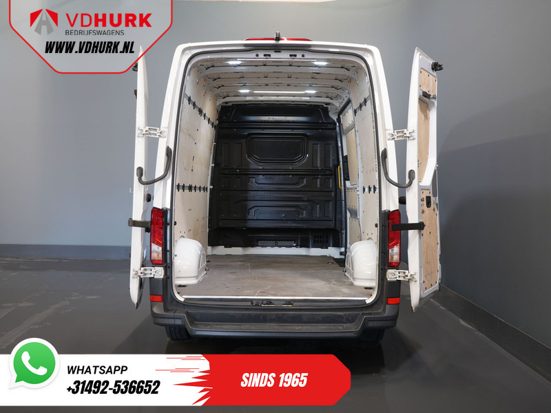 Volkswagen Crafter 35 2.0 TDI 140 pk L3H3 BPM VRIJ! 270Gr. Deuren/ Carplay/ Climate/ Camera/ Cruise - Цельнометаллический фургон: фото 5 Volkswagen Crafter 35 2.0 TDI 140 pk L3H3 BPM VRIJ! 270Gr. Deuren/ Carplay/ Climate/ Camera/ Cruise - Цельнометаллический фургон: фото 5