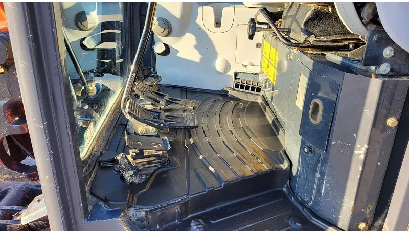 Гусеничный экскаватор Hitachi ZX65USB-5A CLR: фото 10 Гусеничный экскаватор Hitachi ZX65USB-5A CLR: фото 10